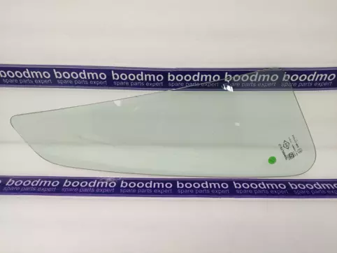 GLASS,QTR WINDOW RH (TINTED)