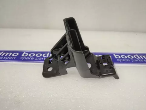 HOLDER, FR BUMPER FR RH