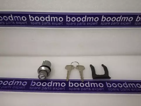 Tailgate Lock with 2 Keys