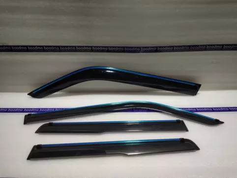Door Visor with Chrome Strip (Set of 4)