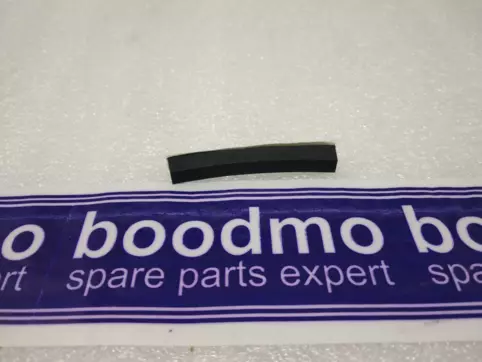 SPACER WINDSHIELD