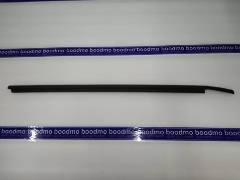 WEATHERSTRIP, DOOR OUT RH