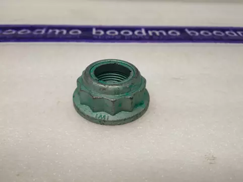 12 point socket shouldered nutself-locking