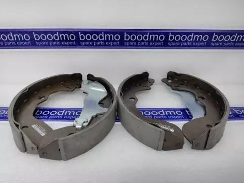 Rear Brake Shoe Set