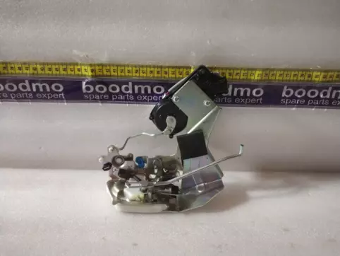 LATCH ASSY, REAR DOOR RH