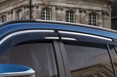 DOOR VISOR – MIDNIGHT BLACK AND CHR