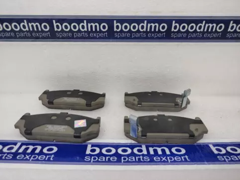 Front Brake Pad Set
