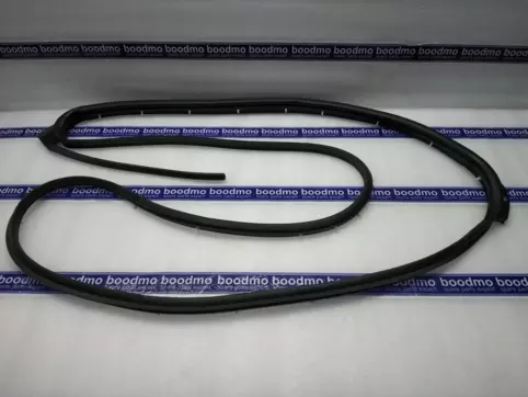 WEATHERSTRIP DOOR OPENING RH