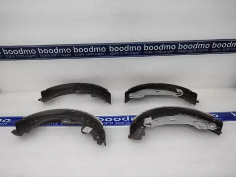 Rear Brake Shoe Set