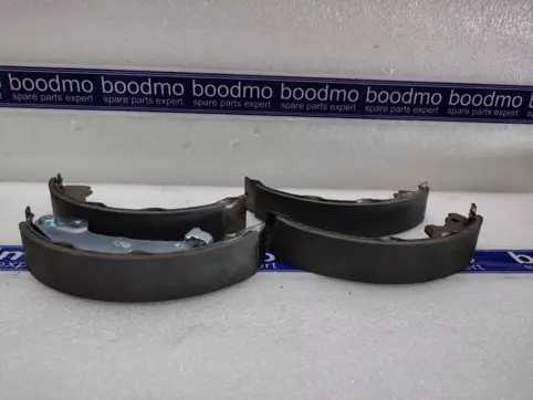 Rear Brake Shoe Set