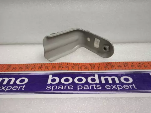 .BRACKETFR BUMPER UPPER