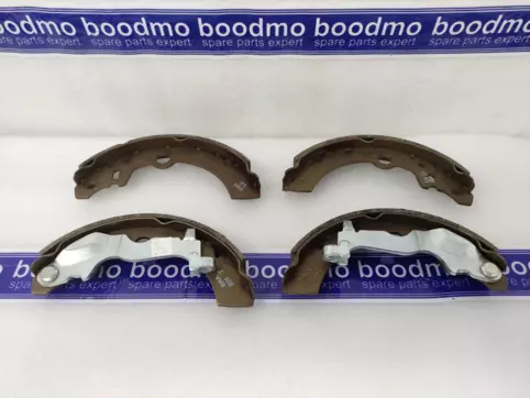 Rear Brake Shoe Set