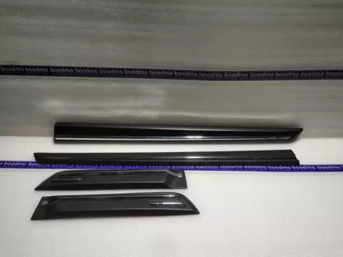 Side Door Beading With Chrome Strip (Set of 4)