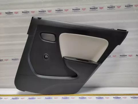 TRIM, RR DOOR, R(GREIGE/BLACK)