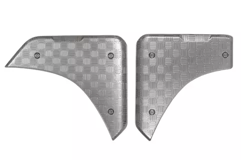 SIDE FENDER GARNISH (REAR)