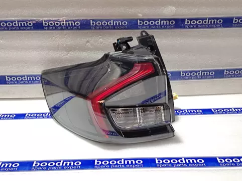 Rear Combination Lamp Left (Body Side)