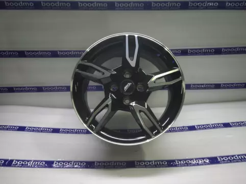 Alloy Wheel 15″/4 Holes/Pcd-100/Et-45 – Machined Mettalic Black