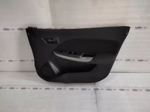 TRIM FRONT DOOR RH