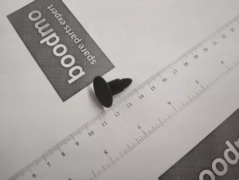 PLUG-TRIM MOUNTING