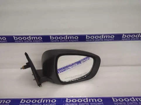 Side Rear View Mirror	 Right