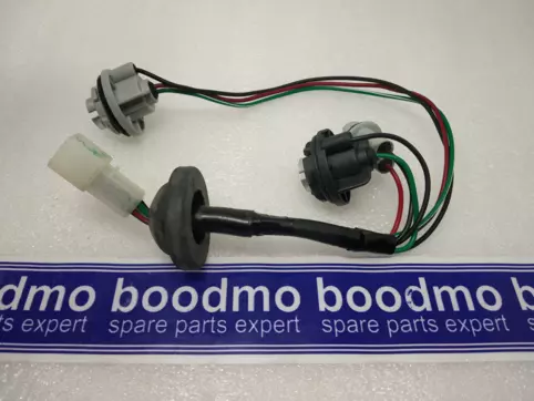 SOCKET & CORD ASSYREAR COMB L
