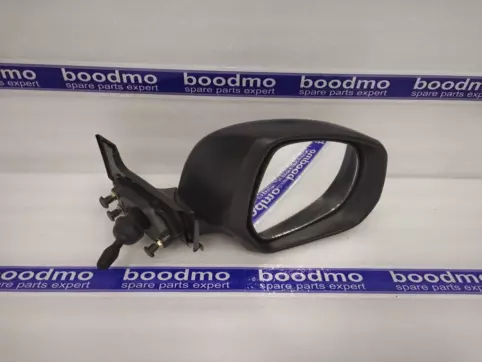 Side Rear View Mirror	 Right