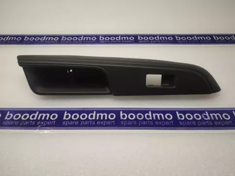 .BEZEL, RR DOOR TRIM RH (BLACK)