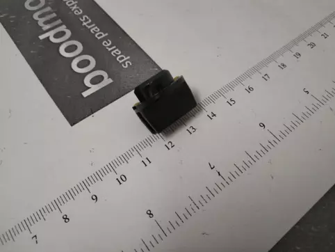 SOCKET