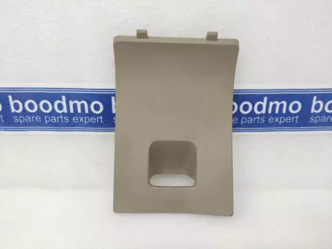 COVER-FUSE BOX RH, INT;AR