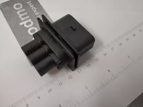 FLAT CONTACT HOUSING