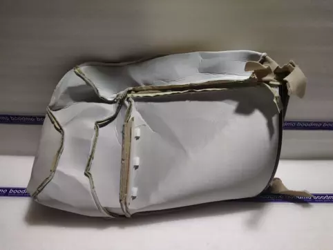 COVER, R. FR. SEATBACK TRIM *YR327L*