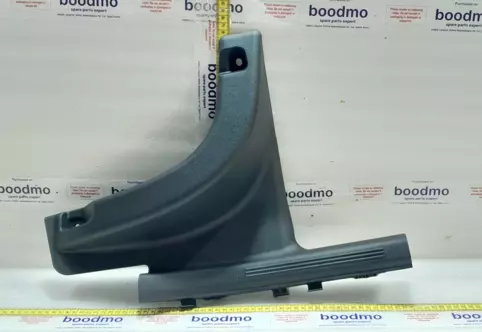 TRIM ASSY-RR DR SCUFF RH