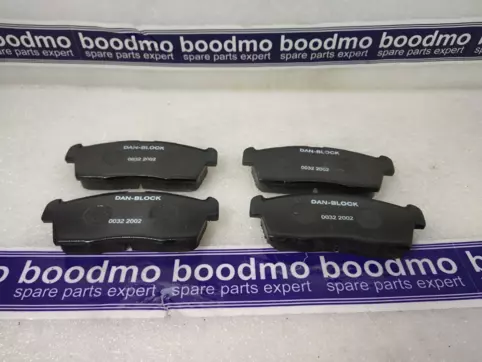 Front Brake Pad Set