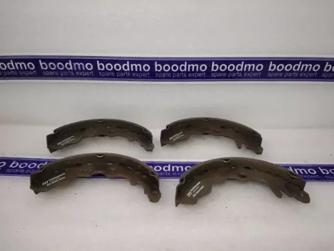 Rear Brake Shoe Set