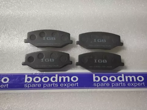 Front Brake Pad Set