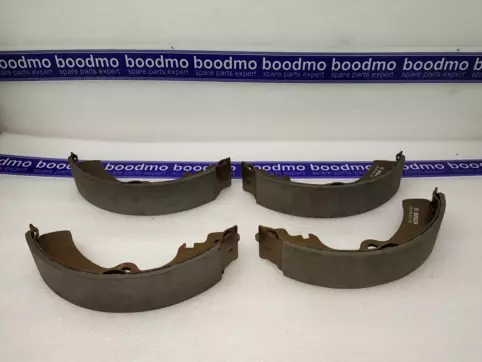 Front/Rear Brake Shoe Set