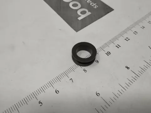 ¥GROMMET