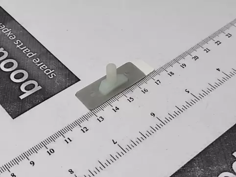 STOPPER-RR WINDOW GLASS