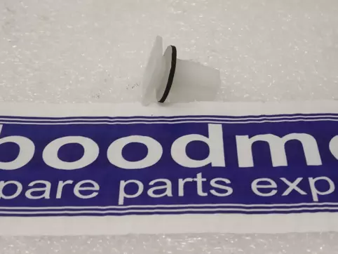 RETAINER-BUMPER SIDE MTG