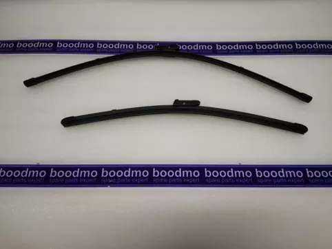 1 SET AERODYNAMIC WIPER BLADES