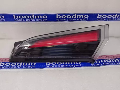 Rear Combination Lamp Left (Upper Side)