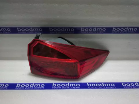 Rear Combination Lamp Right