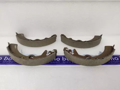 Rear Brake Shoe Set