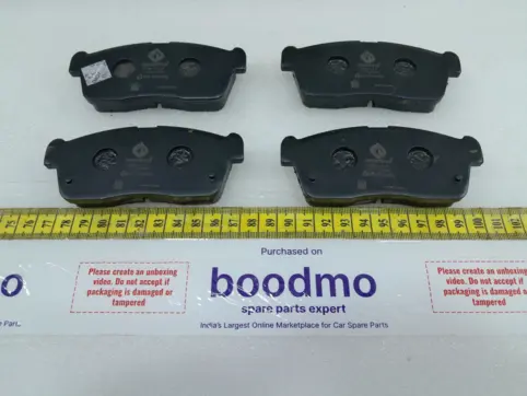 Voyager Ceramic Front Brake Pad Set