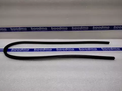 TRIM REAR DOOR OPENING
