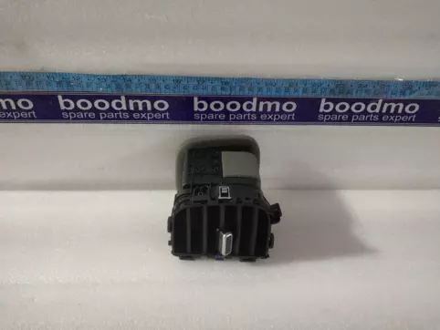 DUCT ASSY-CTR AIR VENT,RH