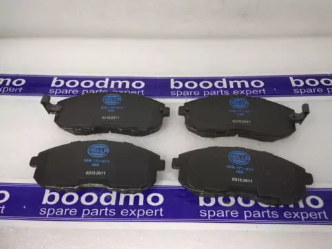 Front Brake Pad Set