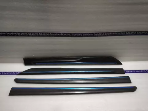 Side Door Beading With Chrome Strip (Set of 4)