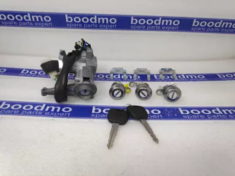 Lock Kit (Set of 4) with 2 Keys