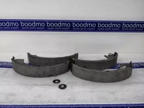 Rear Brake Shoe Set